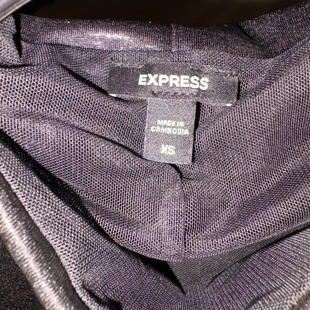 Express Black Mock Neck Tank Top - Picture 4 of 4